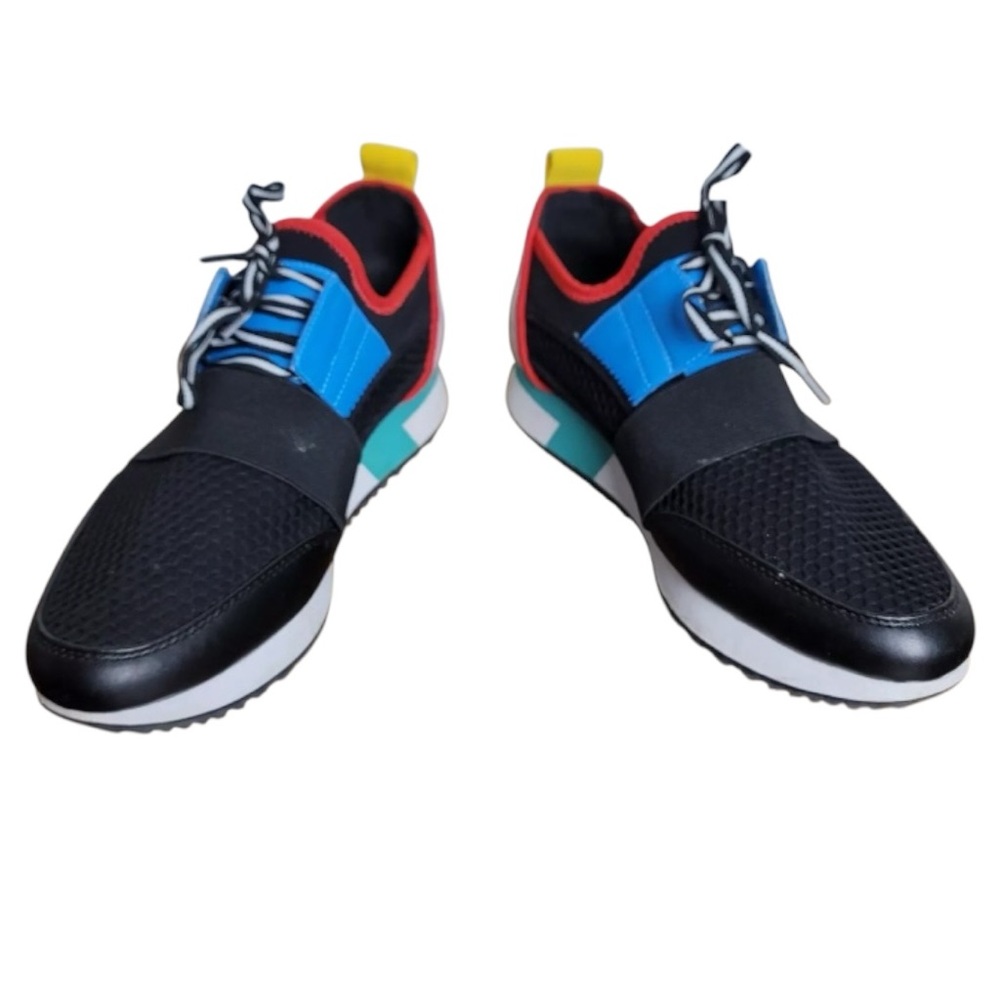 STEVE MADDEN SNEAKERS